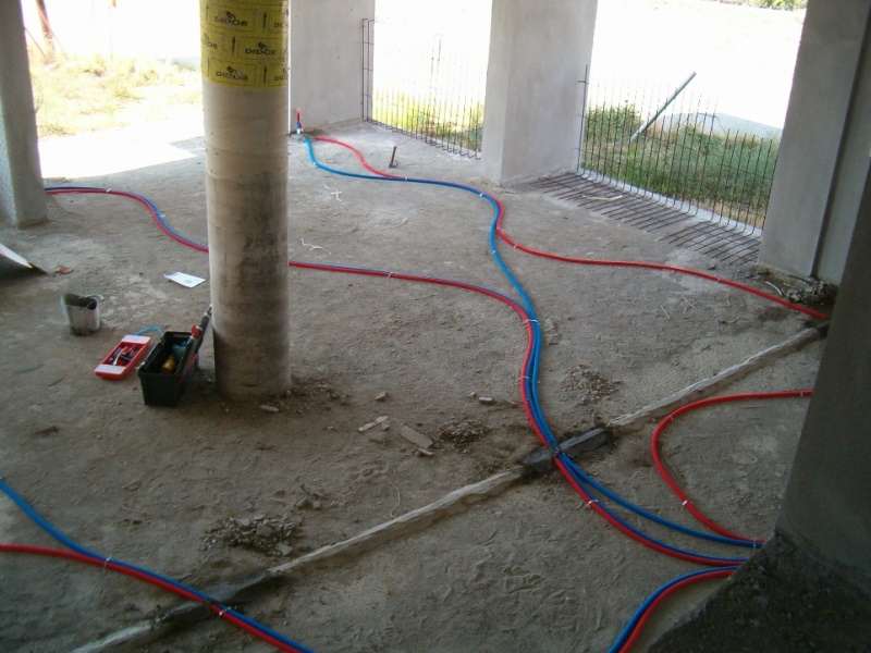 Σωληνώσεις-δαπέδου